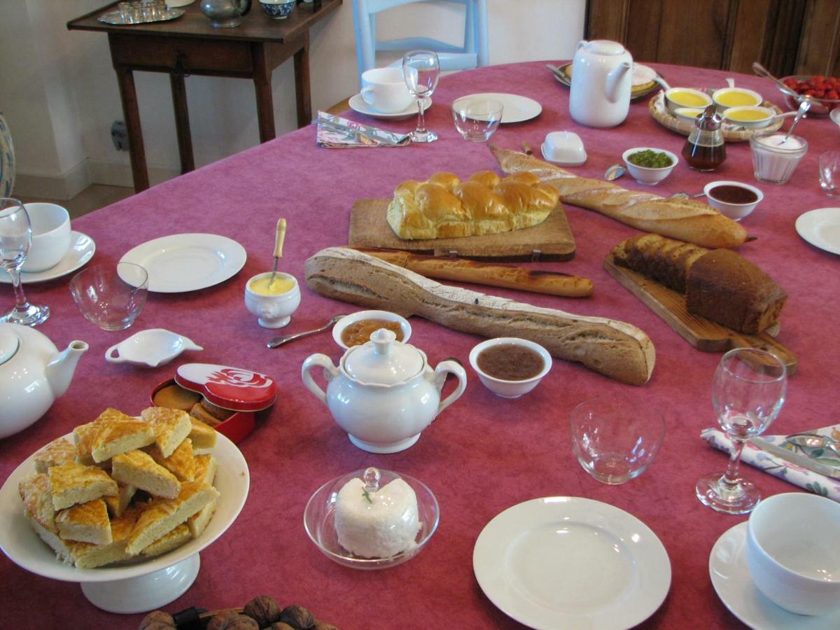Le Petit Massigny Bed & Breakfast Les Velluire-sur-Vendee Exterior photo